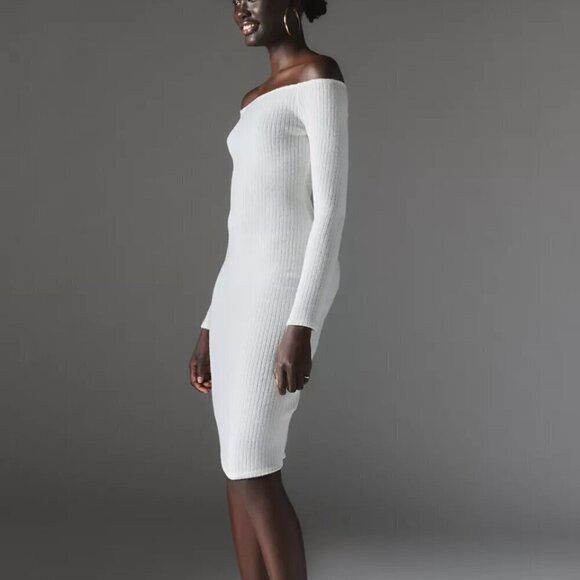 NWT UO Silence + Noise Cookie Cozy Off the Shoulder Cream Knit Midi Dress - Picture 4 of 6